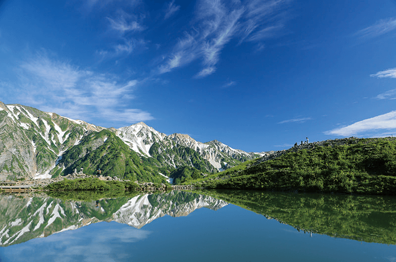 トレッキング TREKKING