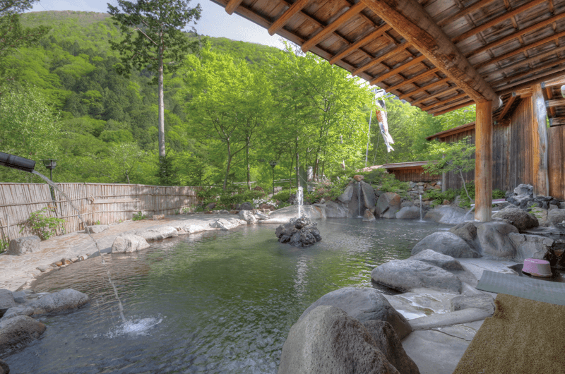 温泉 HOT SPRINGS